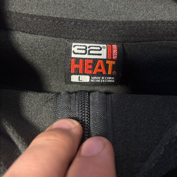 32 Degrees Men's Black Zip-Up Sweater - Picture 2 of 2